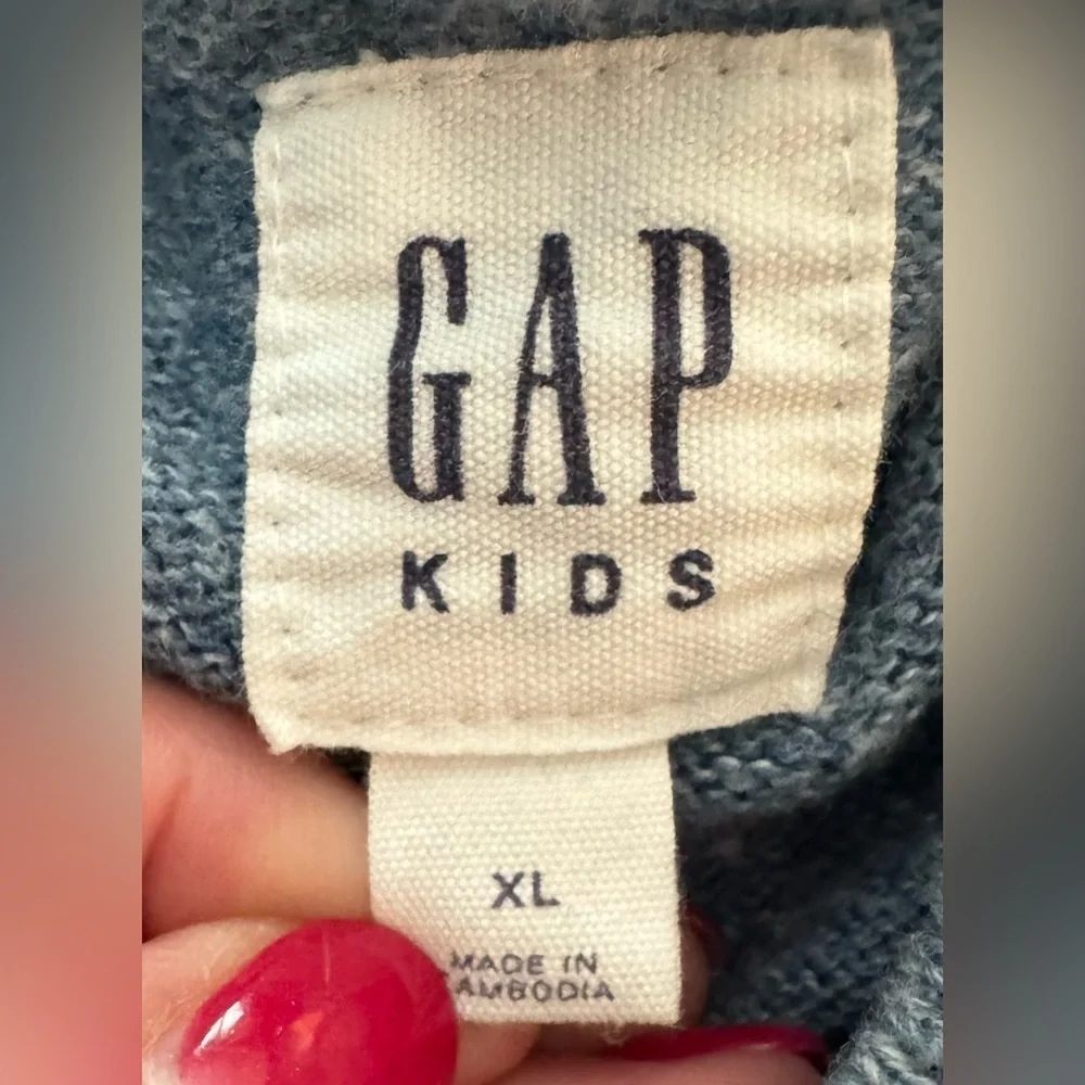 EUC Kid’s Gap Cotton Crewneck Sweater (XL)